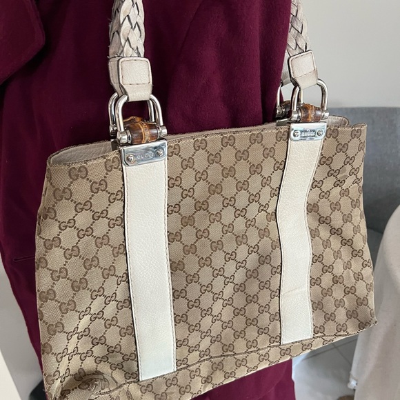 Beige/White GG Canvas Medium Bamboo Bar Tote